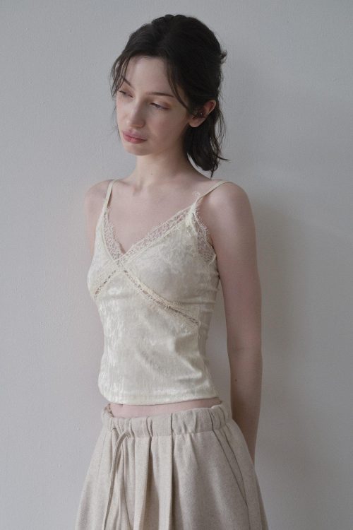 apricot-v-neck-slim-layering-womens-velvet-polyester-blend-lace-camisoles-9