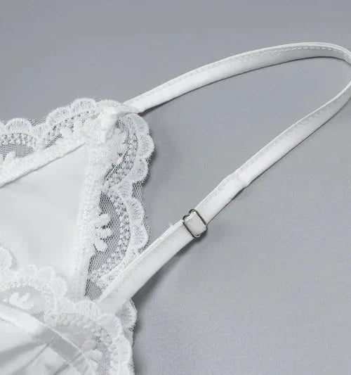 hook-front-lace-trim-top-6