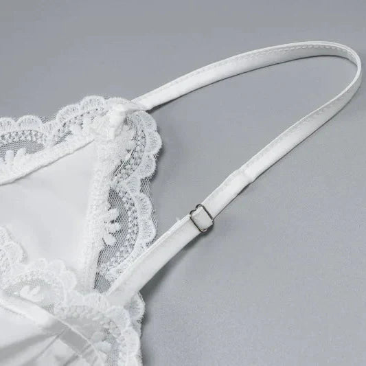 hook-front-lace-trim-top-6 hook-front-lace-trim-top-6