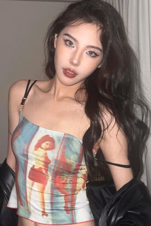lizia-graphic-image-print-y2k-hot-girl-spaghetti-slim-camisole-cropped-top-10