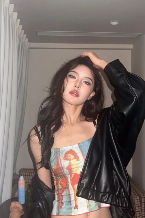 lizia-graphic-image-print-y2k-hot-girl-spaghetti-slim-camisole-cropped-top-12