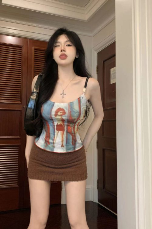 lizia-graphic-image-print-y2k-hot-girl-spaghetti-slim-camisole-cropped-top-14