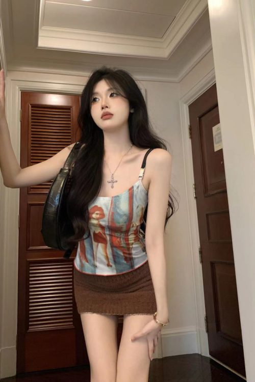 lizia-graphic-image-print-y2k-hot-girl-spaghetti-slim-camisole-cropped-top-18