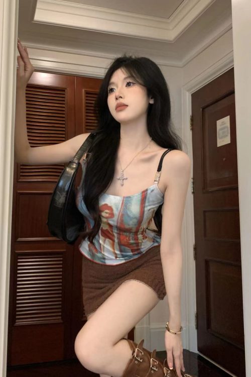 lizia-graphic-image-print-y2k-hot-girl-spaghetti-slim-camisole-cropped-top-20
