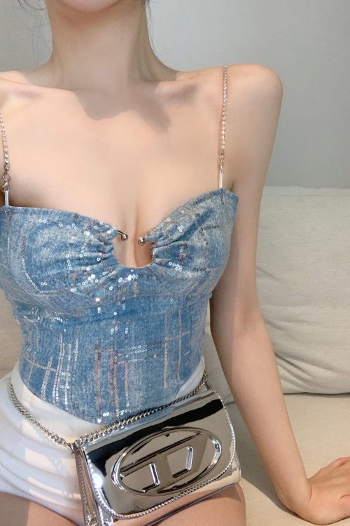 shelly-icy-blue-silver-spaghetti-strap-slim-camisole-cropped-top-19