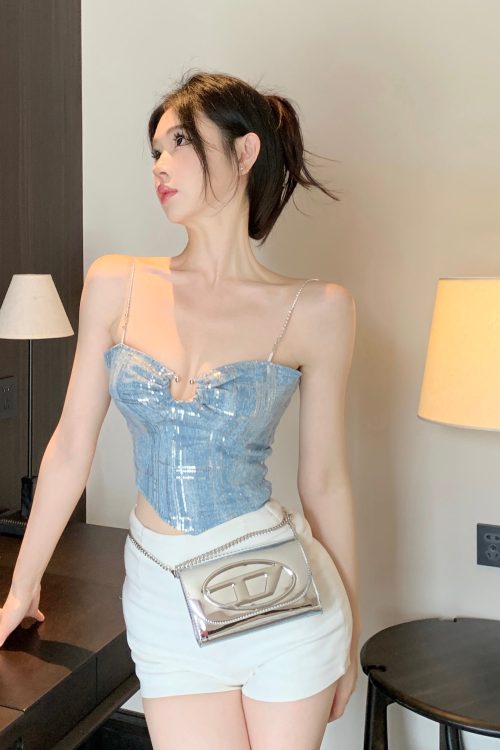 shelly-icy-blue-silver-spaghetti-strap-slim-camisole-cropped-top-13
