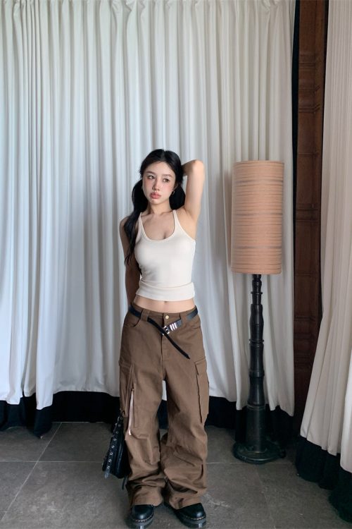 selena-solid-color-stretch-threaded-slim-u-neck-spaghetti-strap-cropped-camisole-top-17