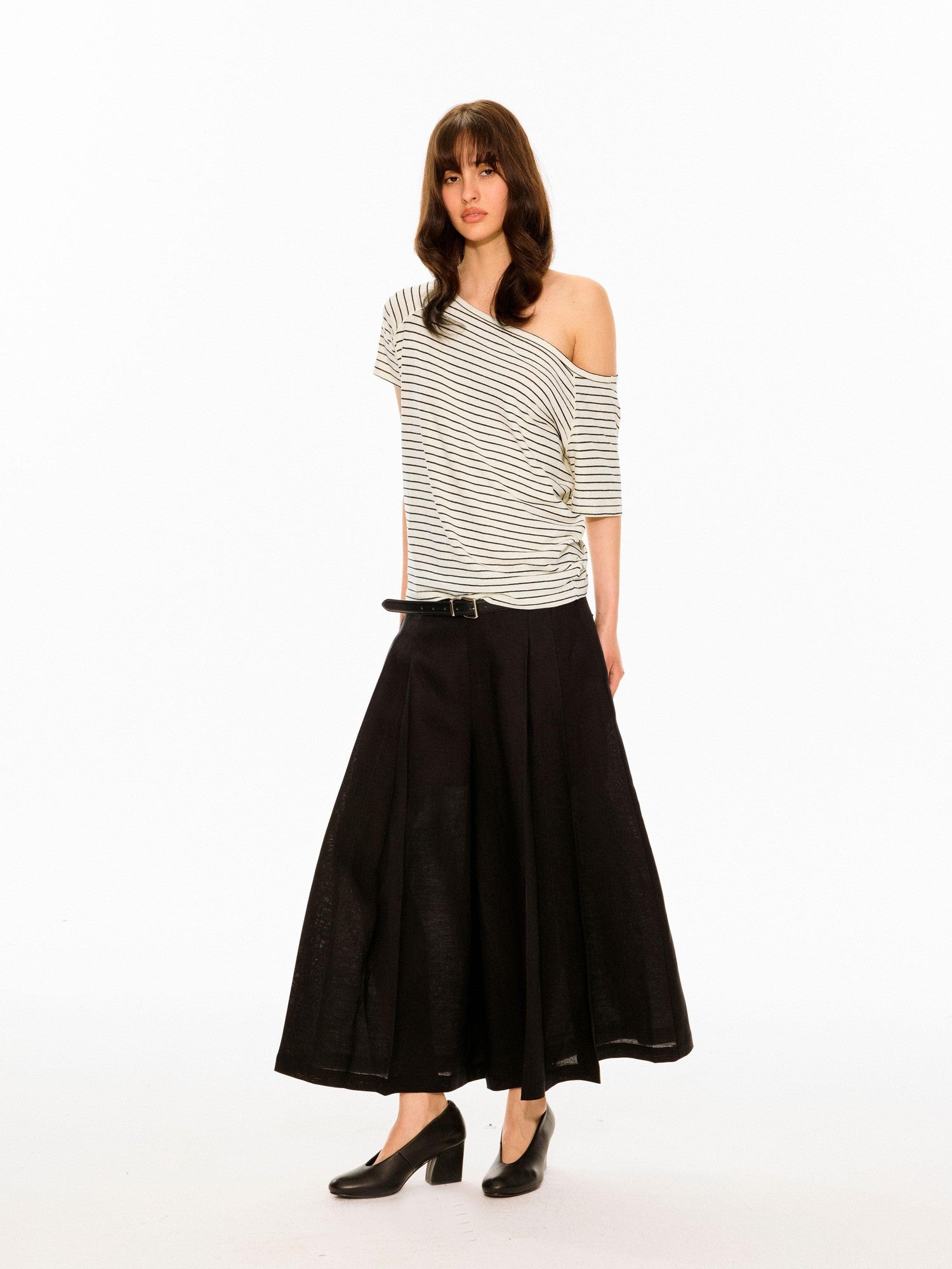 black-white-striped-slanted-shoulder-womens-hemp-cotton-off-shoulder-t-shirts-6 White Slanted Shoulder Fitted Top