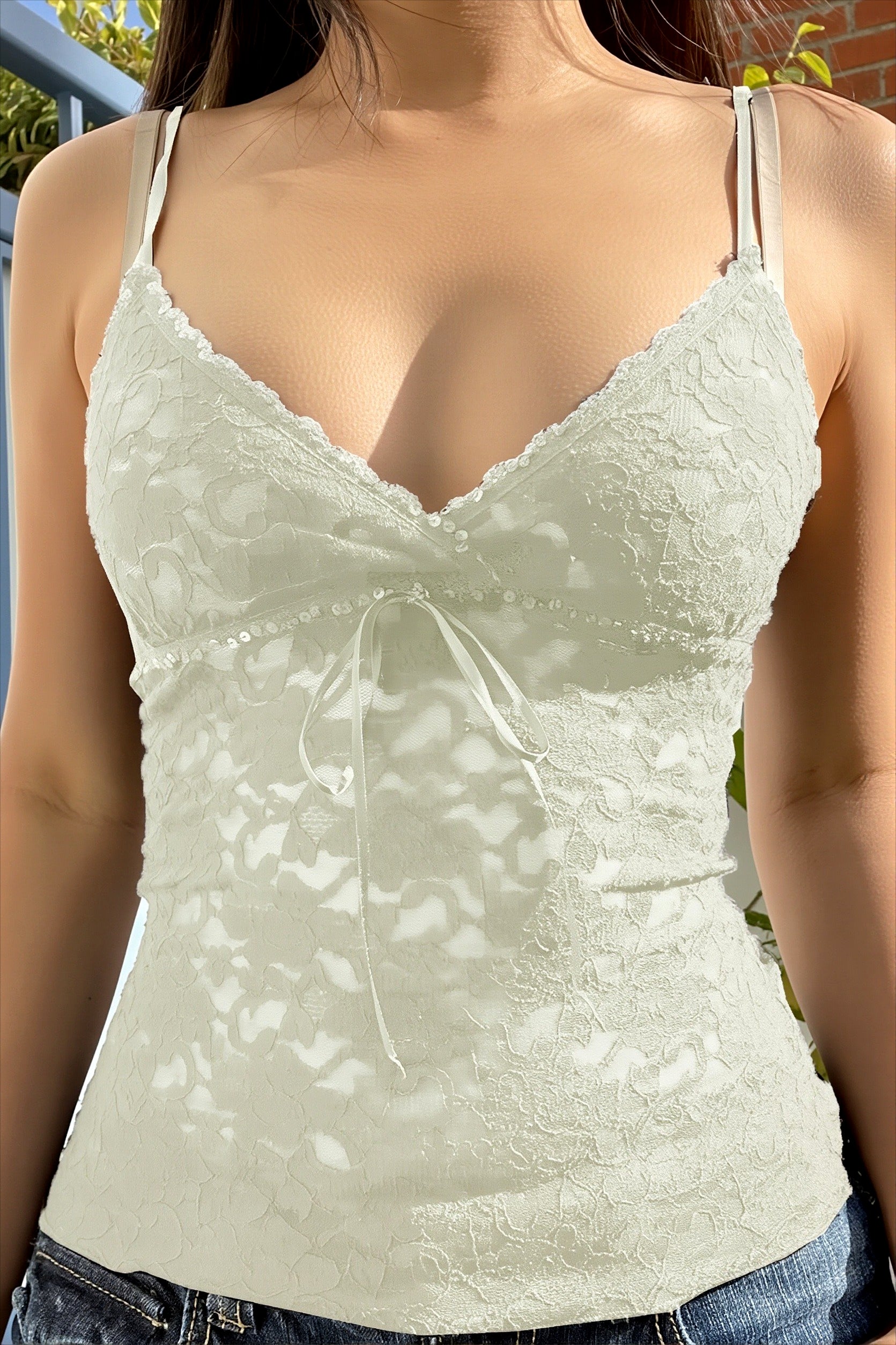 slim-v-neck-bow-lace-cami-top-3 slim-v-neck-bow-lace-cami-top-3