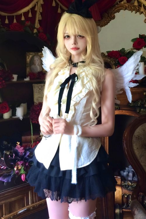 gothic-ruffled-bow-vest-4
