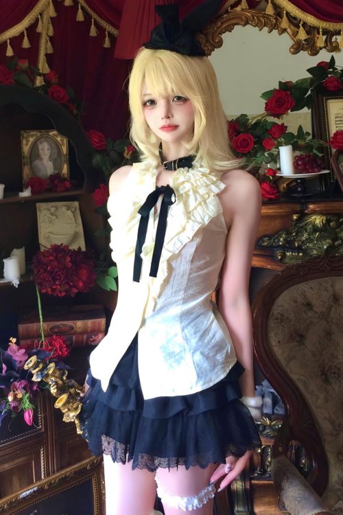 gothic-ruffled-bow-vest-3