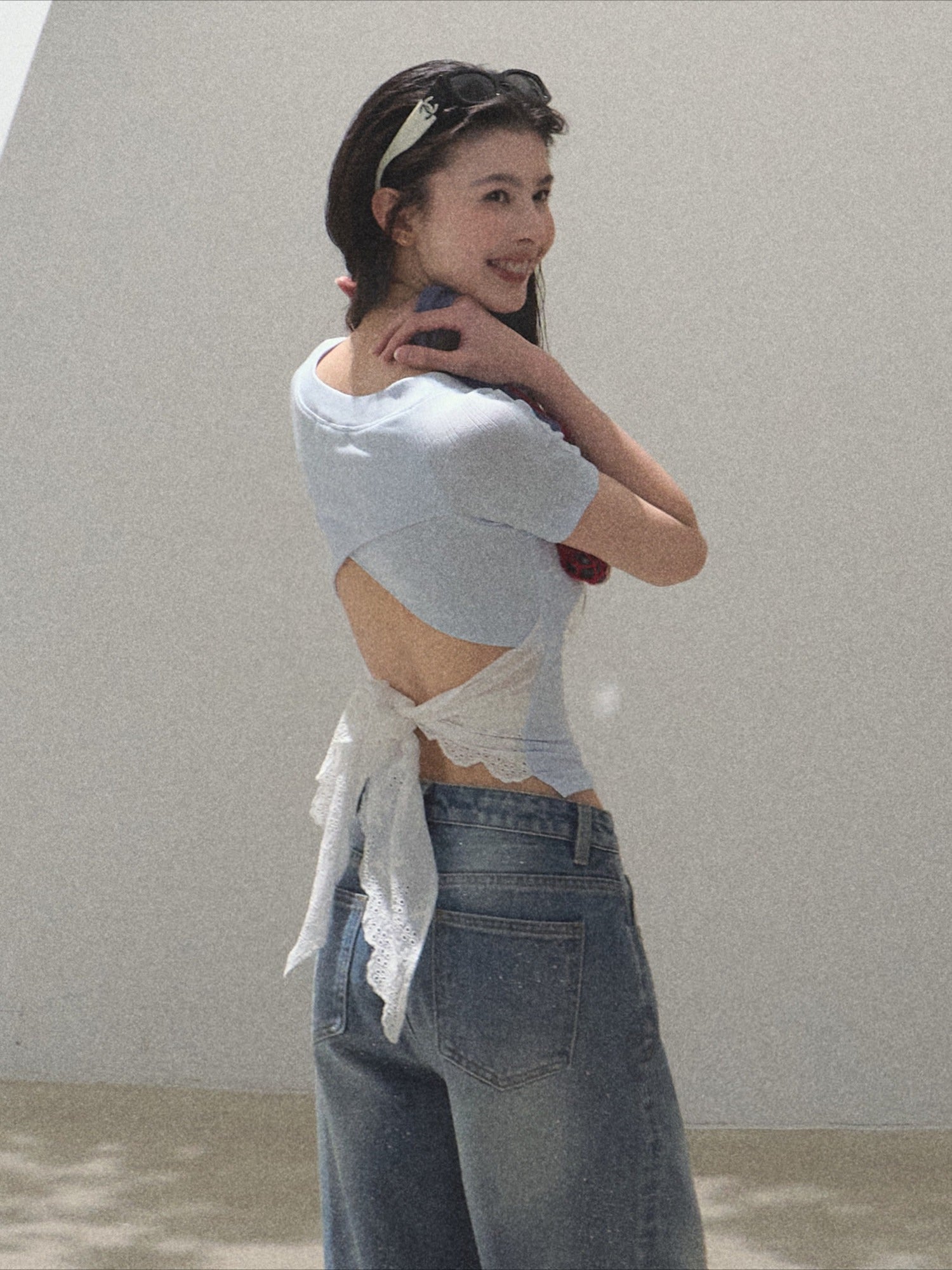oakmoo-turn-back-glance-bow-backless-slim-fit-t-shirt-4 oakmoo-turn-back-glance-bow-backless-slim-fit-t-shirt-4