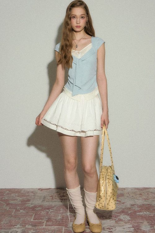 v-neck-lace-trim-top-9