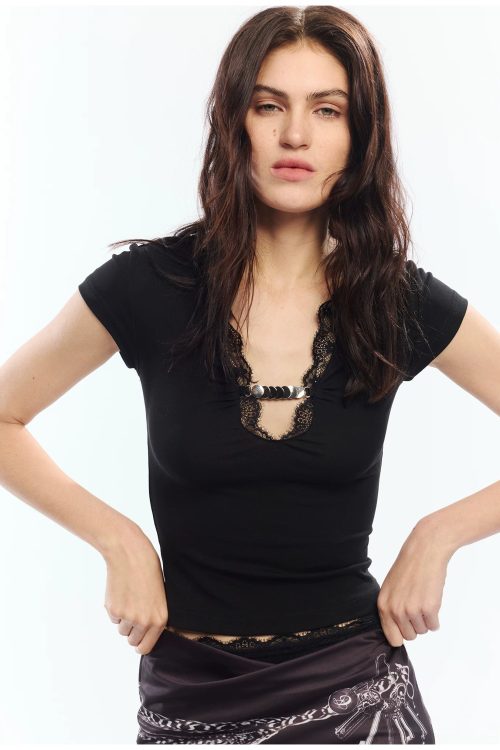 lace-trim-v-neck-slim-fit-t-shirt-14