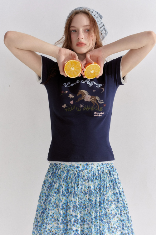 contrast-lace-trim-embroidered-graphic-slim-fit-t-shirt-13