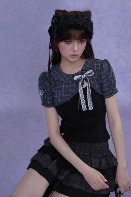 black-coquette-camisole-heart-top-4