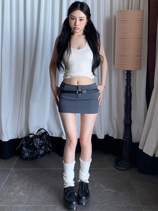 selena-solid-color-stretch-threaded-slim-u-neck-spaghetti-strap-cropped-camisole-top-1 selena-solid-color-stretch-threaded-slim-u-neck-spaghetti-strap-cropped-camisole-top-1