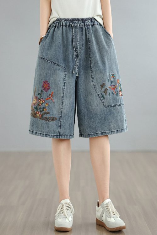 Women Blue Embroidered Pockets Denim Shorts Summer Outfit Ideas Shorts for Women Blue Embroidered Pockets Denim Shorts Summer outfit ideas