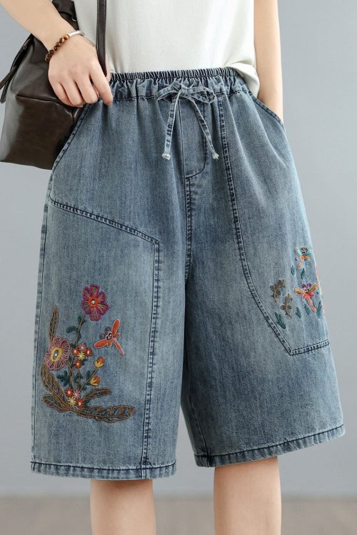 Women Blue Embroidered Pockets Denim Shorts Summer Outfit Ideas Shorts for Women Blue Embroidered Pockets Denim Shorts Summer outfit ideas