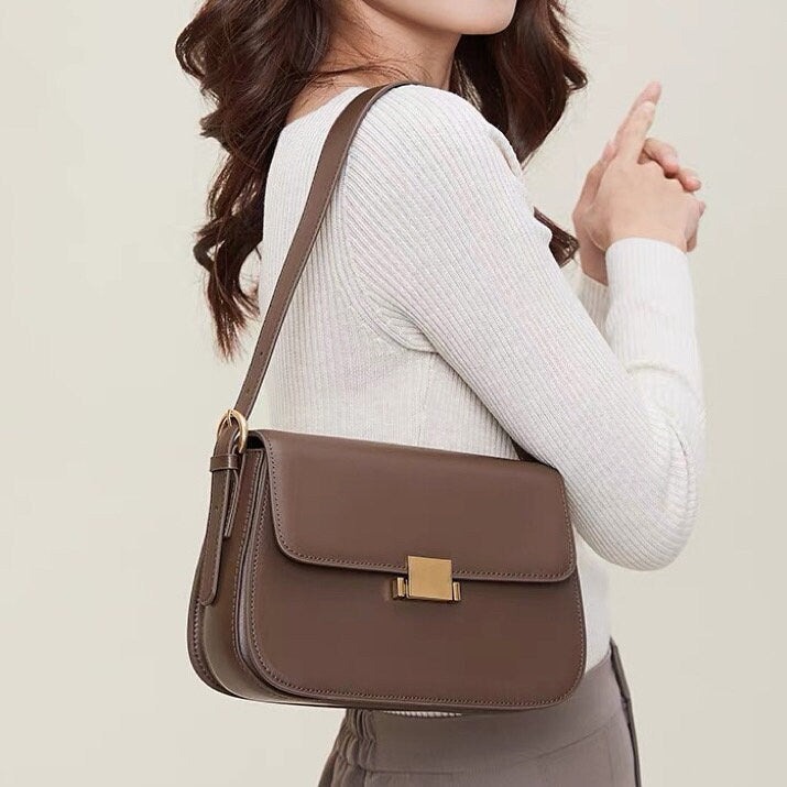 barrel-bag-for-women-elongated-90s-shoulder-bag-50606 Barrel Bag for Women - Elongated 90s Shoulder Bag for barrel bag women